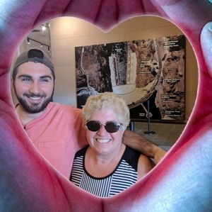 Meet your Posher, Anahid